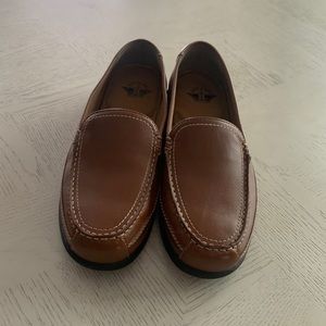 Docker’s BRAND NEW Leather loafers